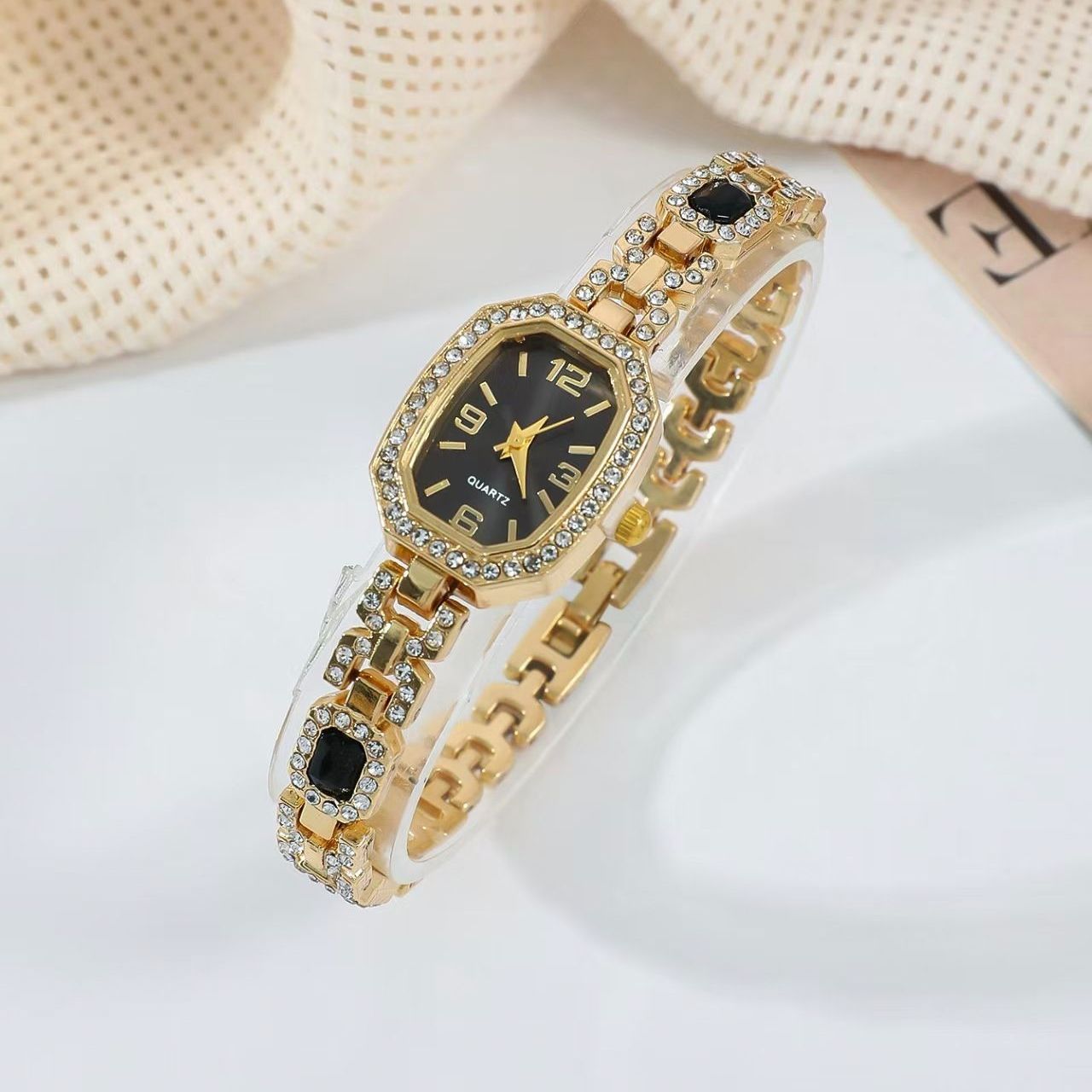 Ladies'Watch Square Inlaid Diamond Steel Strap Ring Necklace Earrings Double Row Full Diamond Bracelet Set Exquisite Elite Elegant Ladies' Casual Diamond Quartz Watch Jewelry Set For Gift Daily Wear