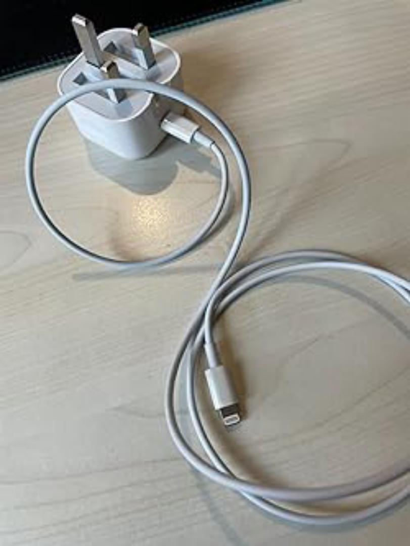 Apple 25W Original Fast Charger Adapter For IPhone 11/12/13/ 14/14Pro/14 Max/ 14 Pro Max