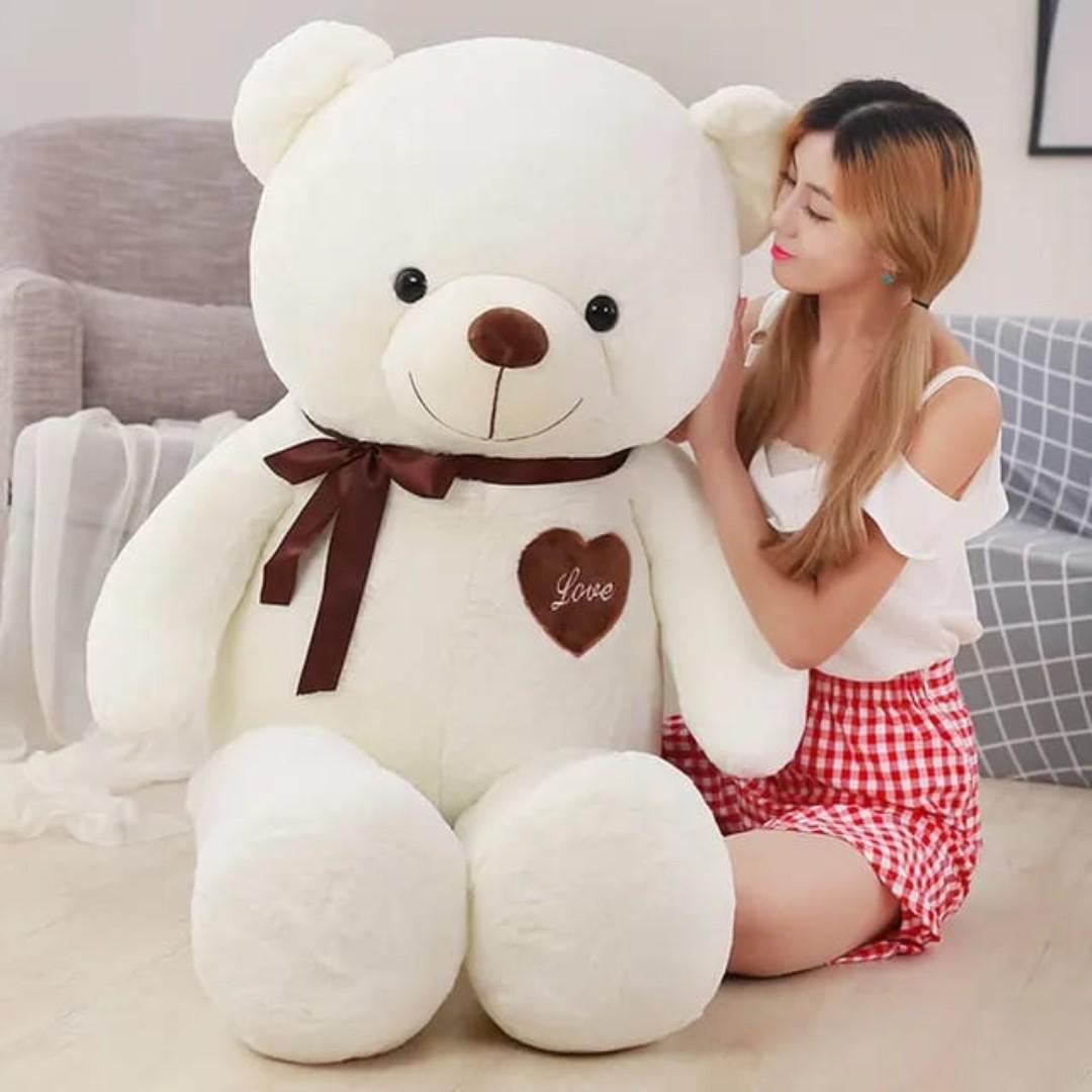 Giant teddy bear