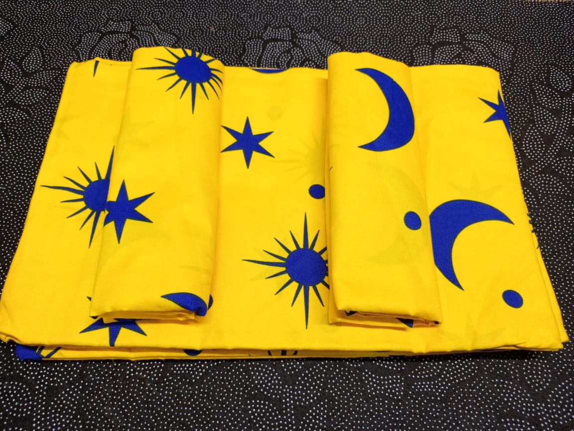 4 pc Cotton  Bedsheets 
2 pcs bedsheets 
2 pcs pillow cases