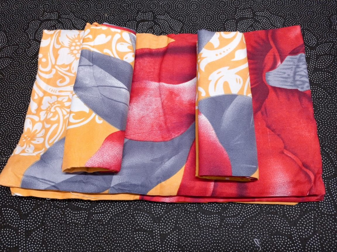 4 pc Cotton  Bedsheets 
2 pcs bedsheets 
2 pcs pillow cases