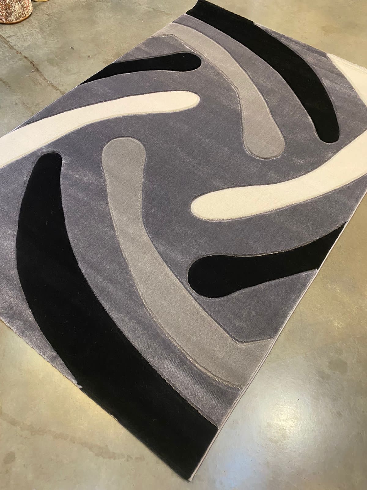 [ EXPERIENCE LUXURY FOR LESS 🤩🤩✨ !!! ] Single Size 8X11 Classy Stylish  Exclusive and Enticing Home Quality Paris carpets Ideal For Indoor and Outdoor Use . Desiring To Serve The Best Experience❤✨