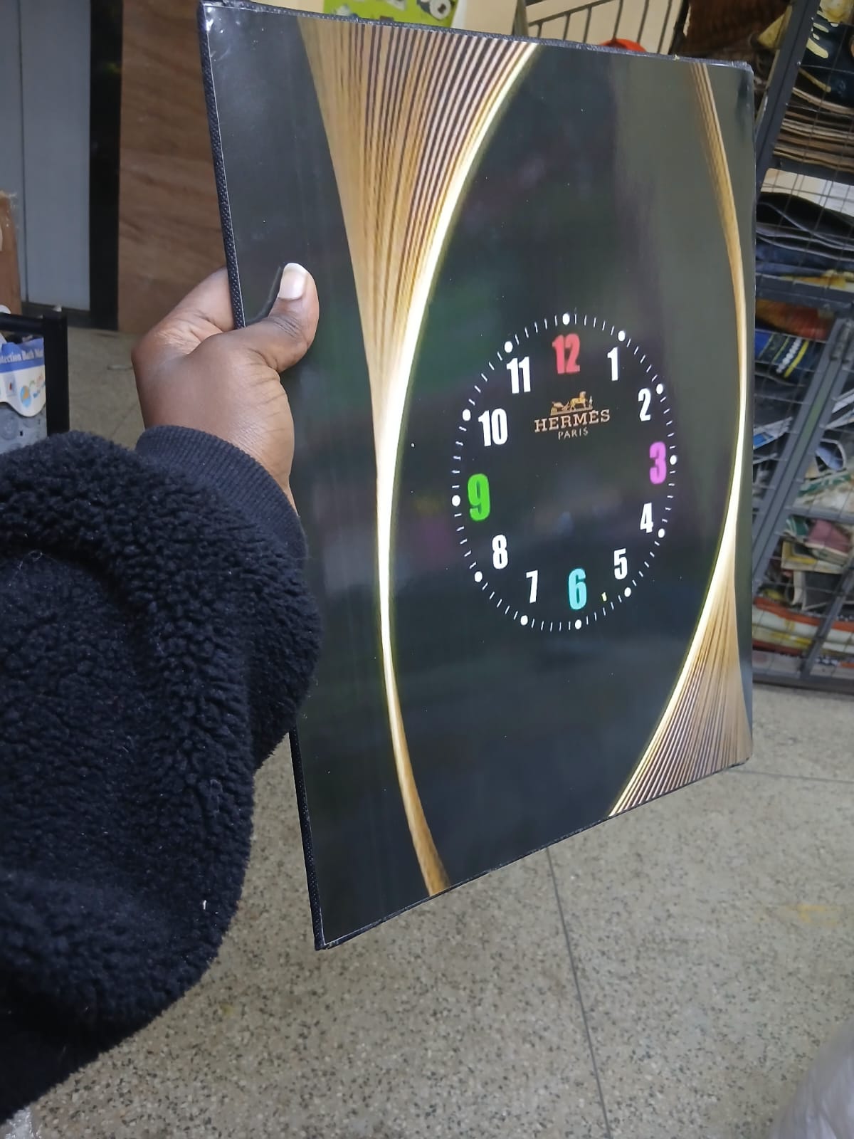 [ KILIMALL AMAZING OFFERS🤩🤩✨!!! ] (EXPERIENCE LUXURY FOR LESS❤) Single Brand New Stylish and Luxurious Fancy Portraits Exclusive and Enticing. Designed With Durability and Functionality