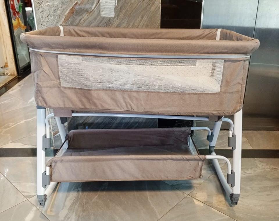 [ KILIMALL AMAZING OFFERS🤩🤩✨...DON'T MISS OUT  !!! ] Single Classy Affordable Brand New High Quality Exclusive and Enticing ✓Co-Sleeper .Designed With Durability and Functionality