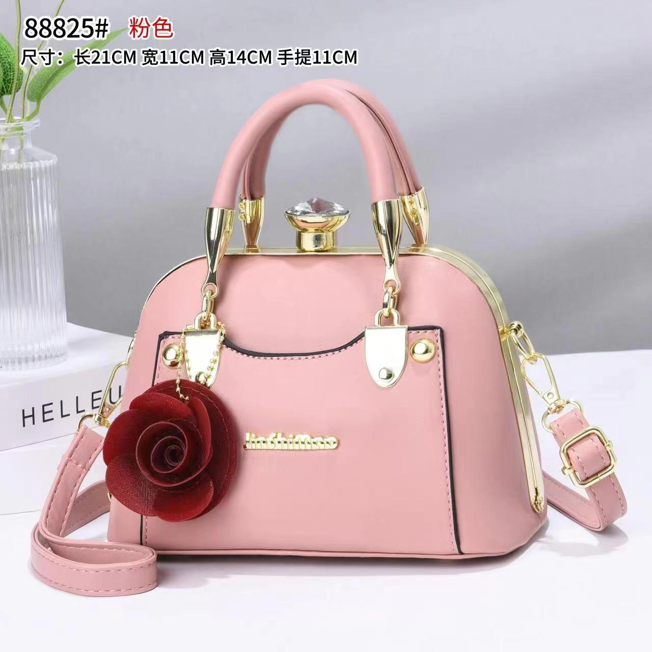 [🔥EXPERIENCE LUXURY FOR LESS 🤩🤩✨ !!! ] 1 Pc Classy Brand New Very High Quality Stylish and Luxurious Elegant Ladies Handbag at Affordable Price .Designed With Durability and Functionality ✨👌