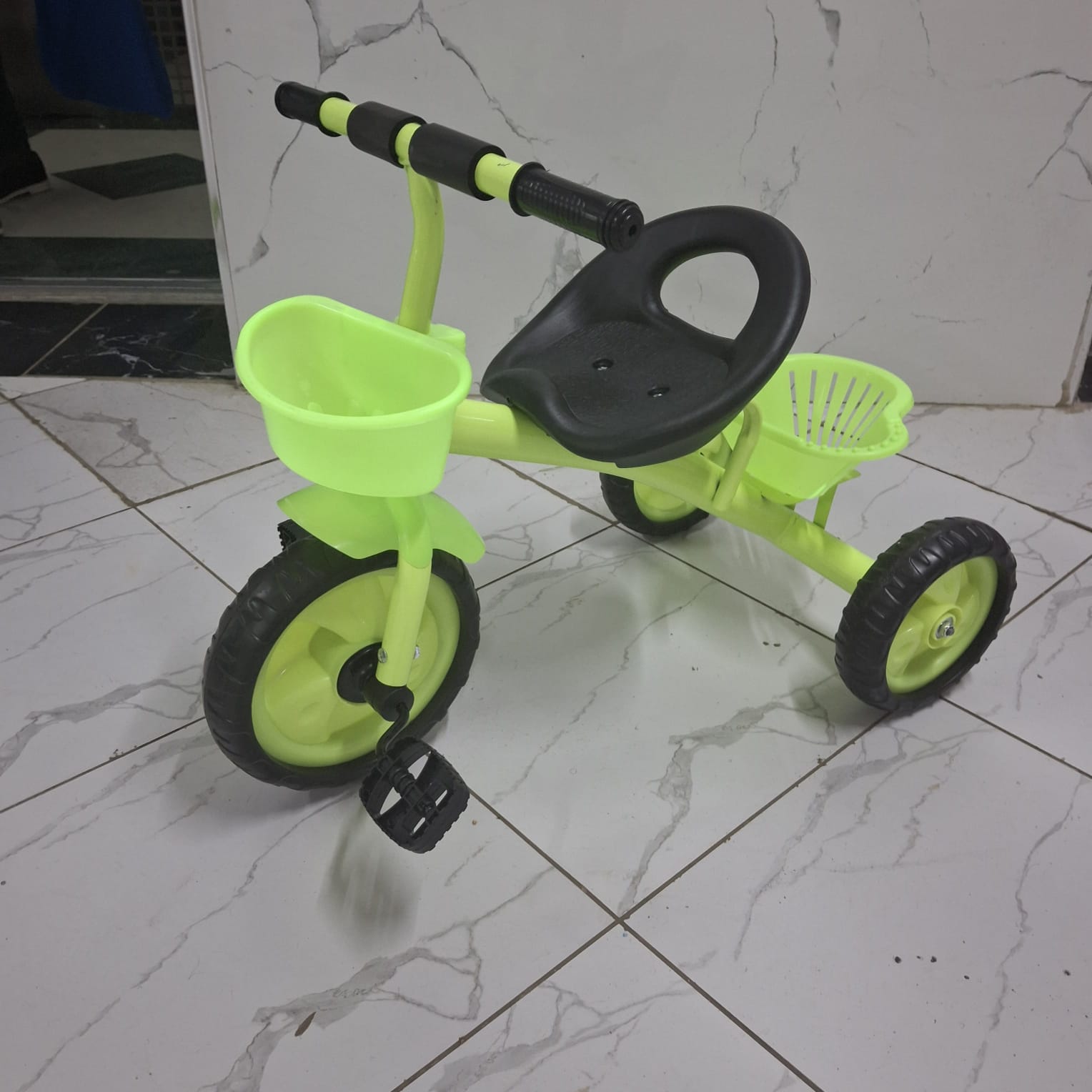 [🔥KILLIMALL BEST PRICES ONLY 🤩🤩✨ !!! ] 1 Pc Classy Brand New Very High Quality Stylish and Luxurious Tricycle Age ( 1-4 Yrs ) at Affordable Price. Desiring To Serve the Best Experience✨👌