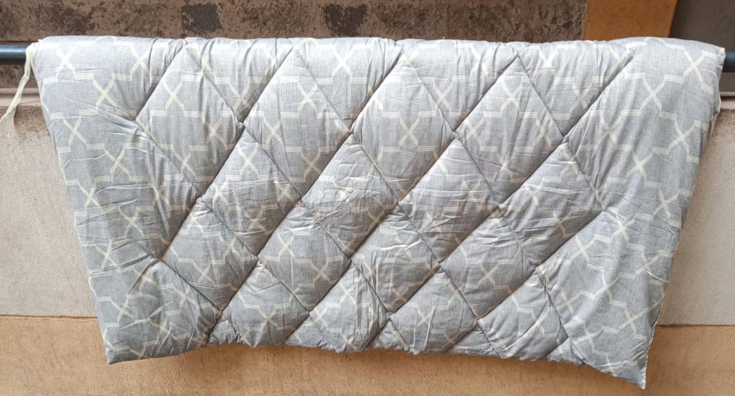[🔥KILIMALL SPECIAL OFFER 🤩🤩✨ !!! ] 4 Pcs  Size 6X6 Brand New Classy Very High Quality Stylish and Luxurious Unbinded duvet ,One sheet & Two pillowcases at Affordable Price  ✨👌