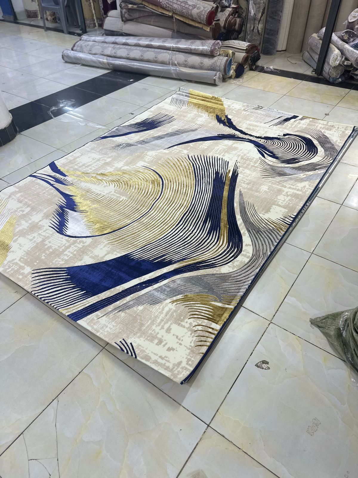 🔥 KILIMALL AMAZING OFFER JUST FOR YOU 🤩🤩✨ – 1pc Verona Carpet for Comfort & Style at Affordable Price 🏠