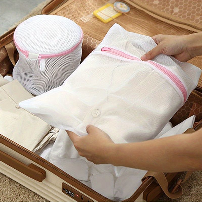 4PCS/ Set Premium Laundry Mesh Bags with Zippers - Durable, Protective, and Easy-to-Use Wash Bags for Delicates, Underwear, and Clothes - Suitable for Washing Machines, Hand Washing, and Travel
