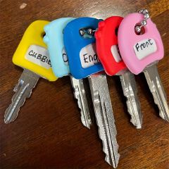 16pcs Assorted Varieties Colorful Key Ring With Labels, 2.8cm/1.1in Stretchy Key Identifiers, One Size Fits Most Keys, Includes Blank And Pre-Printed Tags, Home Office Organization Accessory For Men