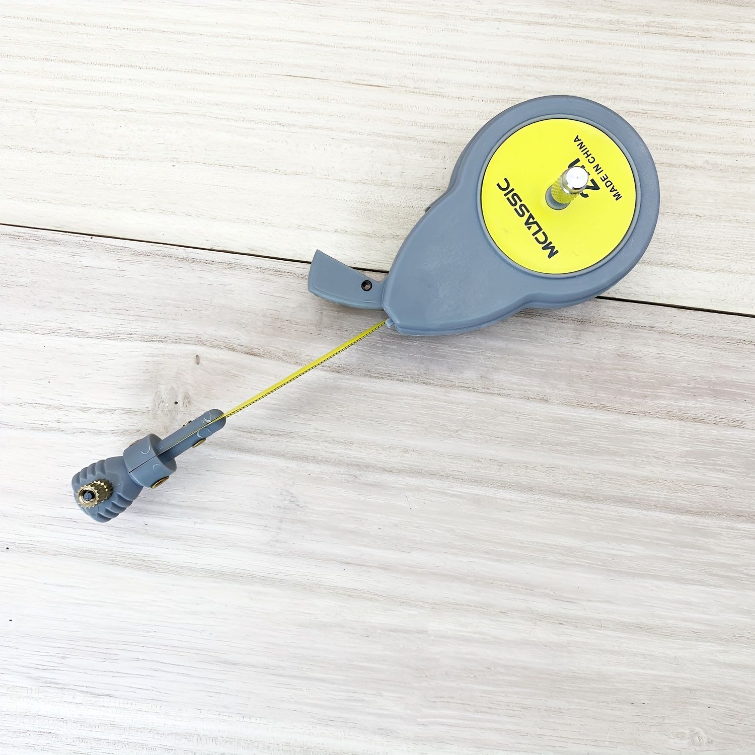 1POS A Compass With 10 Replacement Leads For Drawing Arcs, Circles, And Lines, A Unique Tool For Drawing Circles, And A Ruler With 10 Leads.