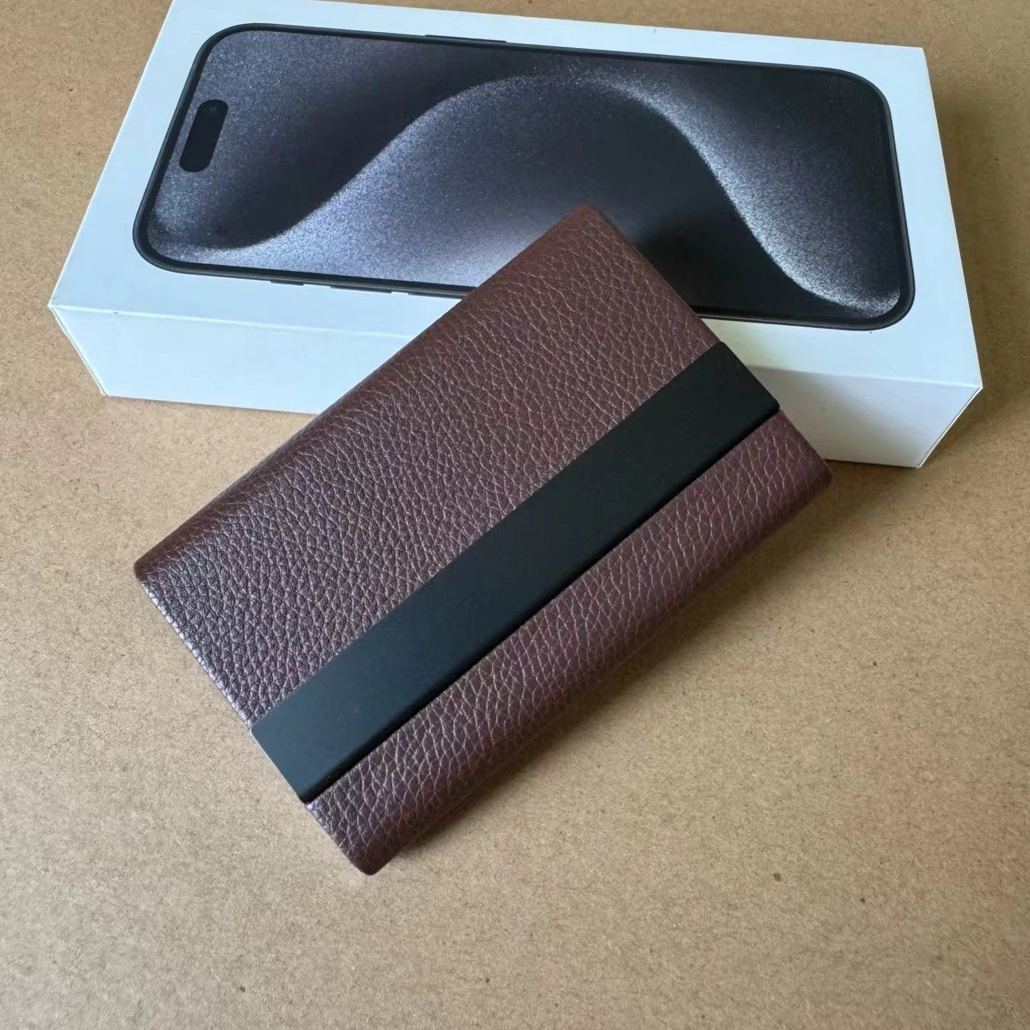 (Genuine Leather) Titanium Black Metal Business Card Case Men's Business Card Holder Business Creative Business Card Case Bank Card Bag