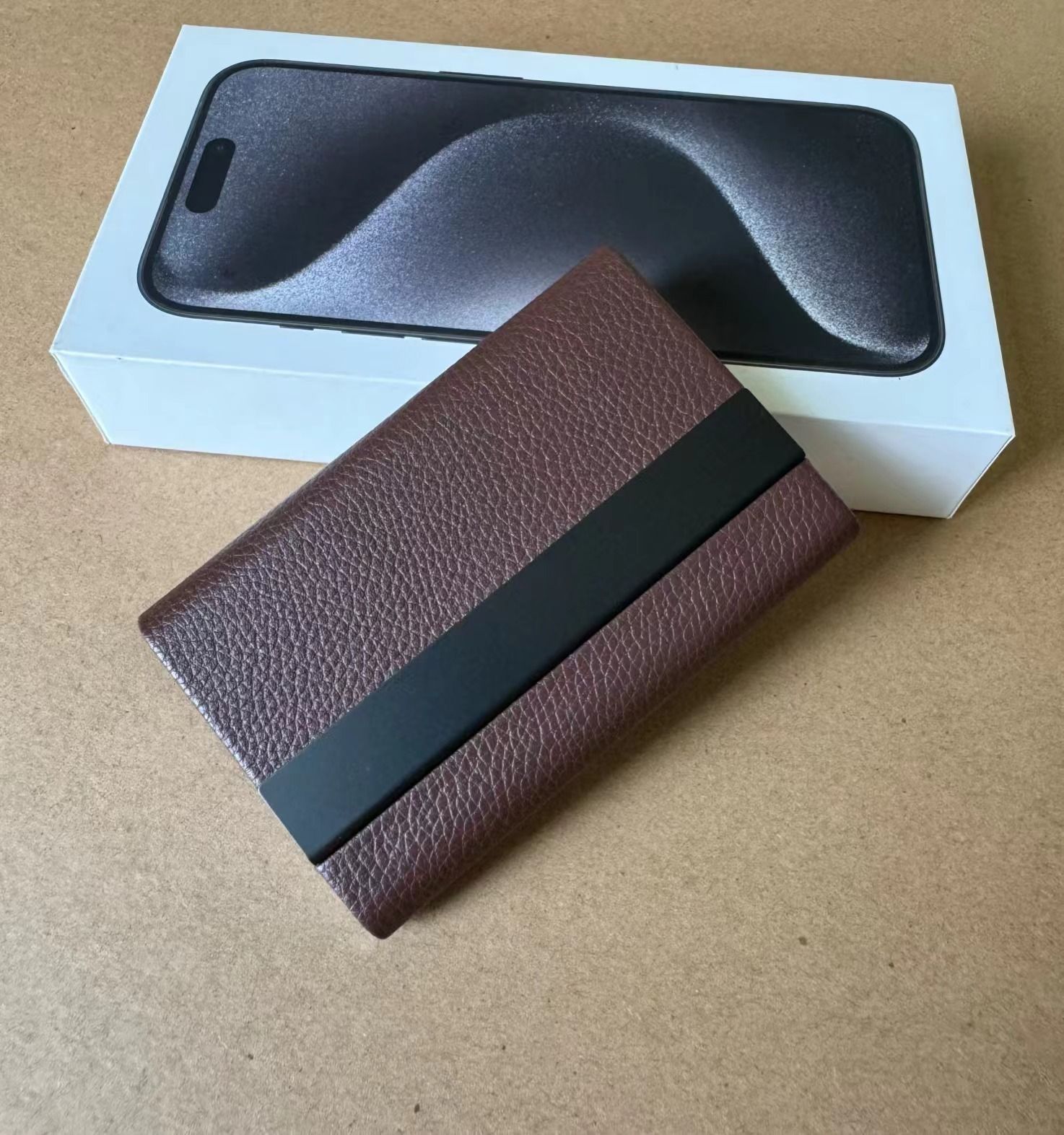 (Genuine Leather) Titanium Black Metal Business Card Case Men's Business Card Holder Business Creative Business Card Case Bank Card Bag
