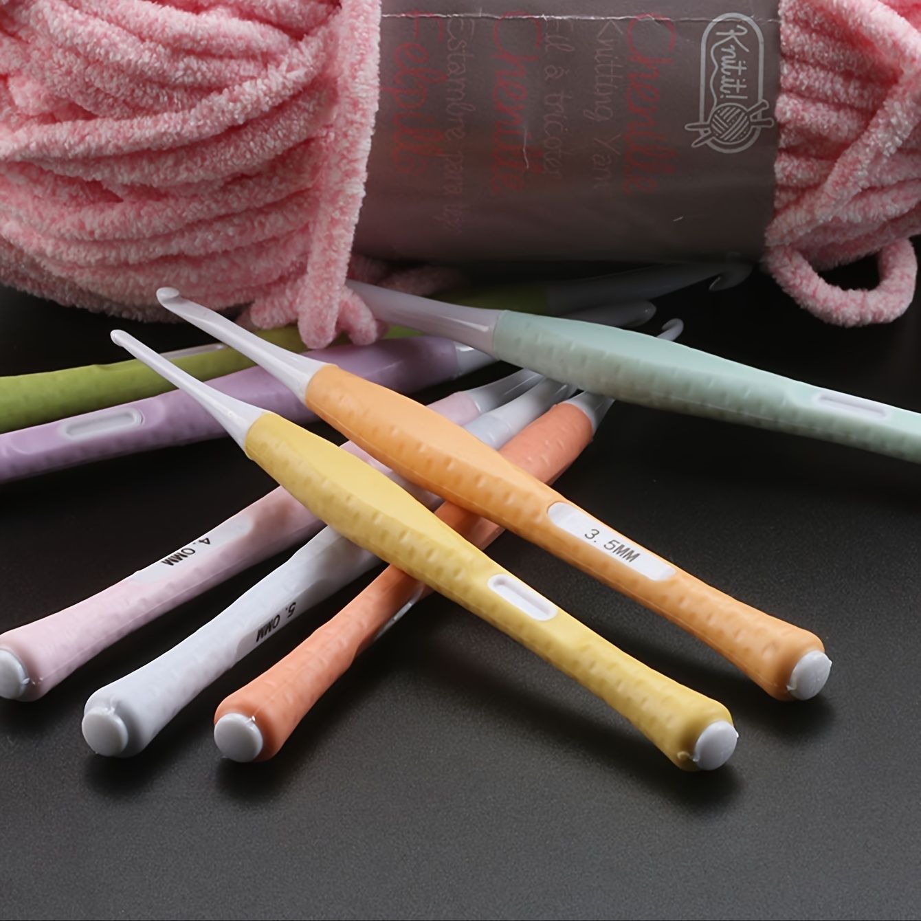 8pcs Candy Color Silicone Soft Handle ABS Crochet Hook Ergonomic Crochet Hook Set For Arthritic Hands Crochet Needle Set And Crochet Accessories For Beginners (Random Color)