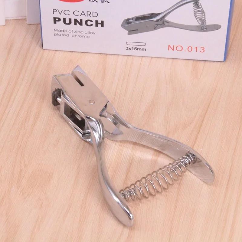 1pc Oval Shape Manual Hole Punch, Zinc Alloy Chrome Plated, Uncharged Slot Puncher for PVC Cards, Photo Badges, Tags, Scrapbooking & Office Stationery Tool