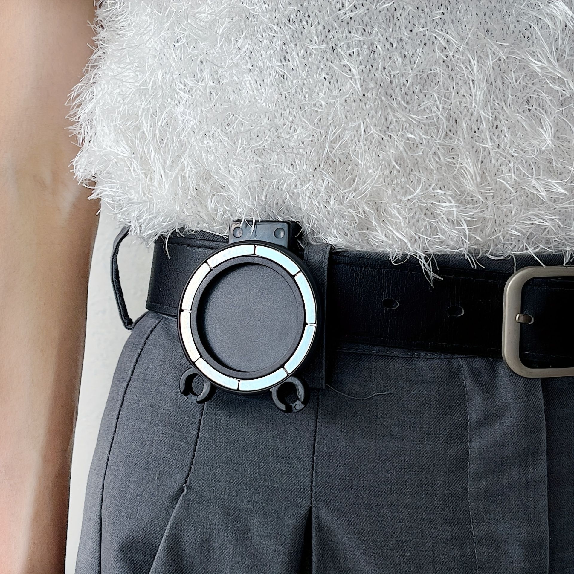 The New Magnetic Clip, Mobile Phone Holder, Belt Storage, Backpack Clip, Anti-dropping, Hands-free, Men's And Women's Models