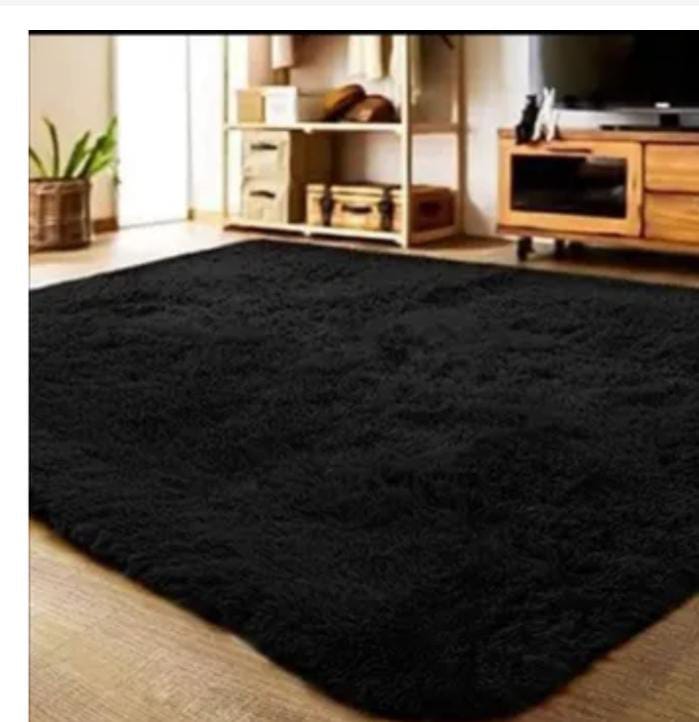 Luxurious Soft Fluffy Carpet - Area Rugs 5x8 Find more decor ideas on carpets on Pinterest and make your dream space. This woolen shag rug in cotton material and a thick surface is the ideal carpet fo