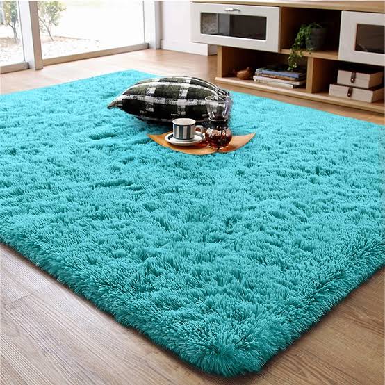 Luxurious Soft Fluffy Carpet - Area Rugs 5x8 Find more decor ideas on carpets on Pinterest and make your dream space. This woolen shag rug in cotton material and a thick surface is the ideal carpet fo