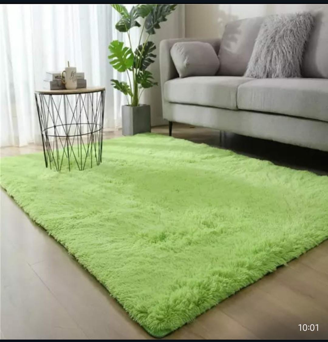 Luxurious Soft Fluffy Carpet - Area Rugs 5x8 Find more decor ideas on carpets on Pinterest and make your dream space. This woolen shag rug in cotton material and a thick surface is the ideal carpet fo