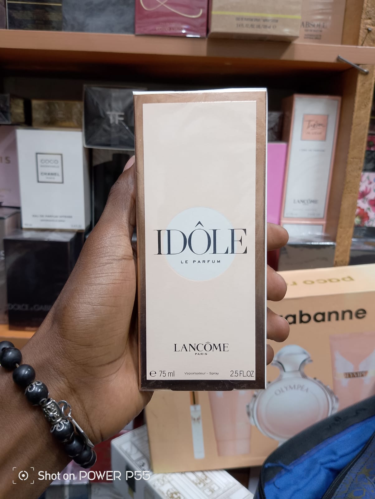 Lancome Idole perfume for ladies Lancome Idole Perfume is for the ones who dream big; a new generation of conquering women, strong, outspoken & empowered. To the leaders of tomorrow, glorious and lumi