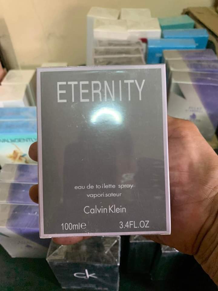 Calvin Klein CK ETERNITY For Men -100ml EDTEternity for men Perfume by Calvin Klein is timeless and classic Aromatic Fougere fragrance that has been the staple of any gentleman since 1990. A classic f