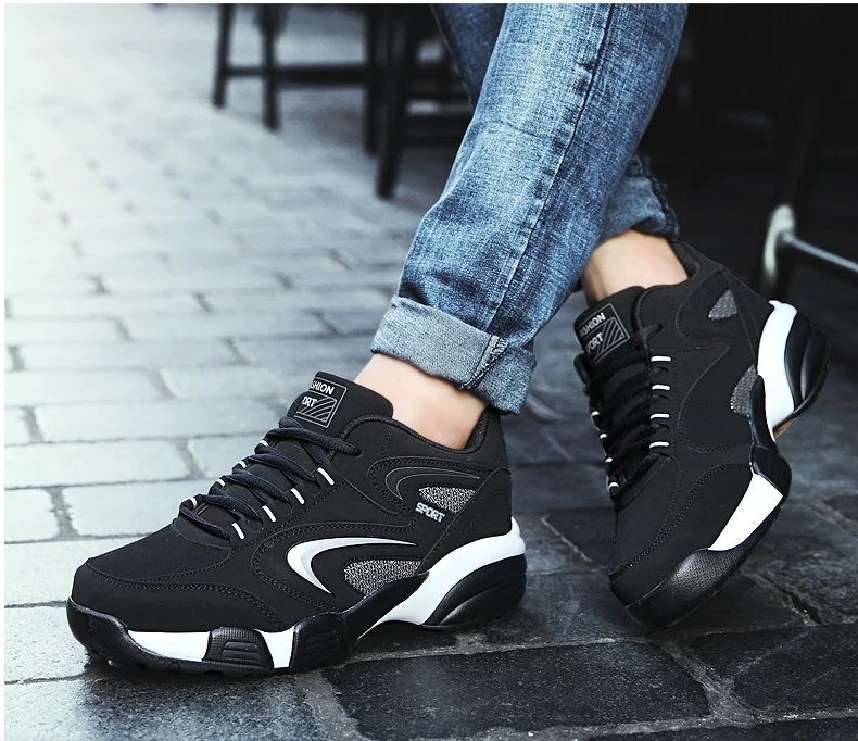 Lace Up Sneakers Men’s Sport ShoesStylish Design: Modern and sleek, perfect for any casual or semi-formal occasion. Comfortable Fit: Cushioned insoles and breathable material ensure all-day comfort.