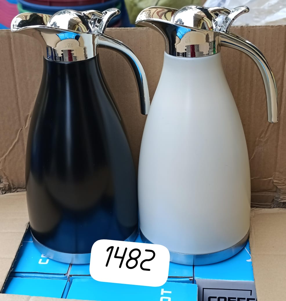 1482 jp coloured 1pc  Stainless Steel Flask Vaccum Coffee Pot-2L Metal Type: STAINLESS STEEL
Applicable People: adults Thermal Insulation
Performance: 12-16 hours
Bottle Type: VACUUM
Shape: Handle