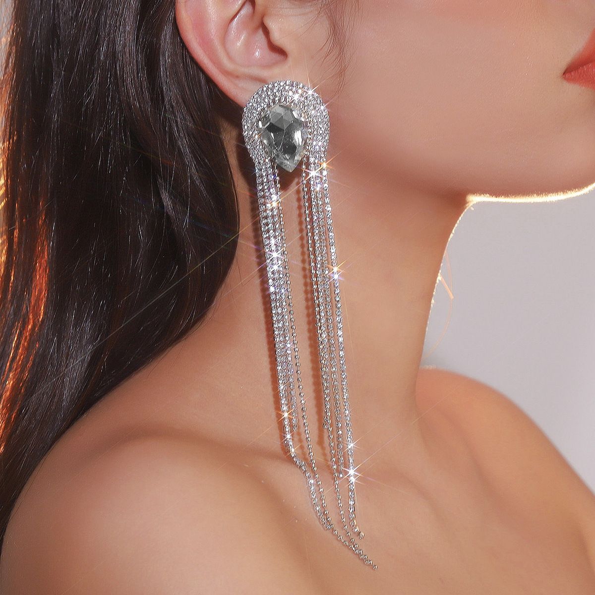 Fashion Earrings Full Diamond Long Tassel Crystal Earrings Women Exaggerated Dinner Dress Banquet Earrings