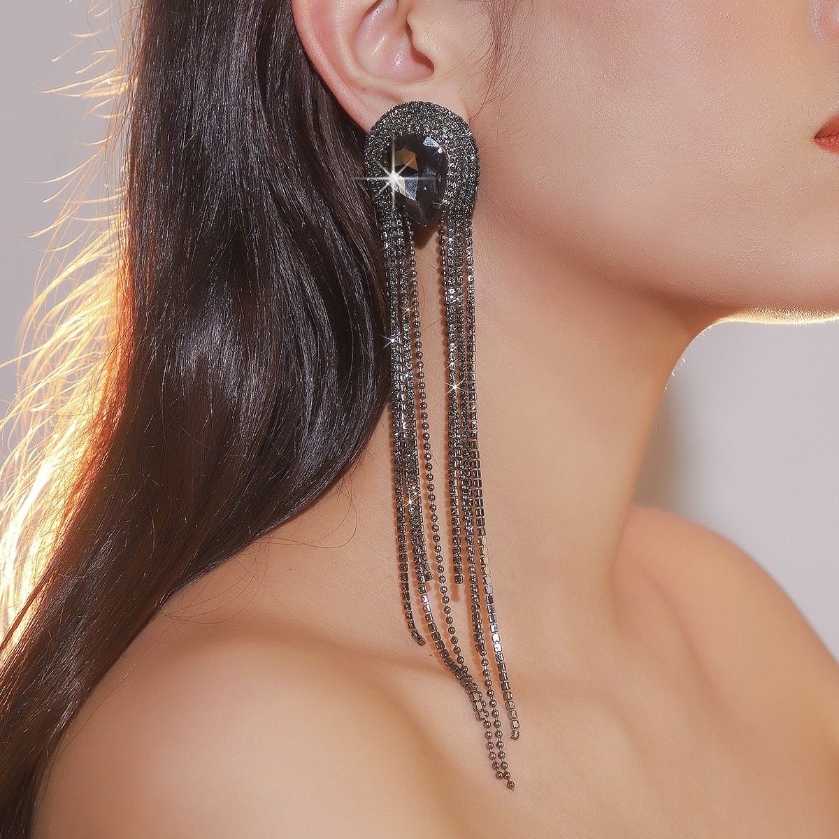 Fashion Earrings Full Diamond Long Tassel Crystal Earrings Women Exaggerated Dinner Dress Banquet Earrings