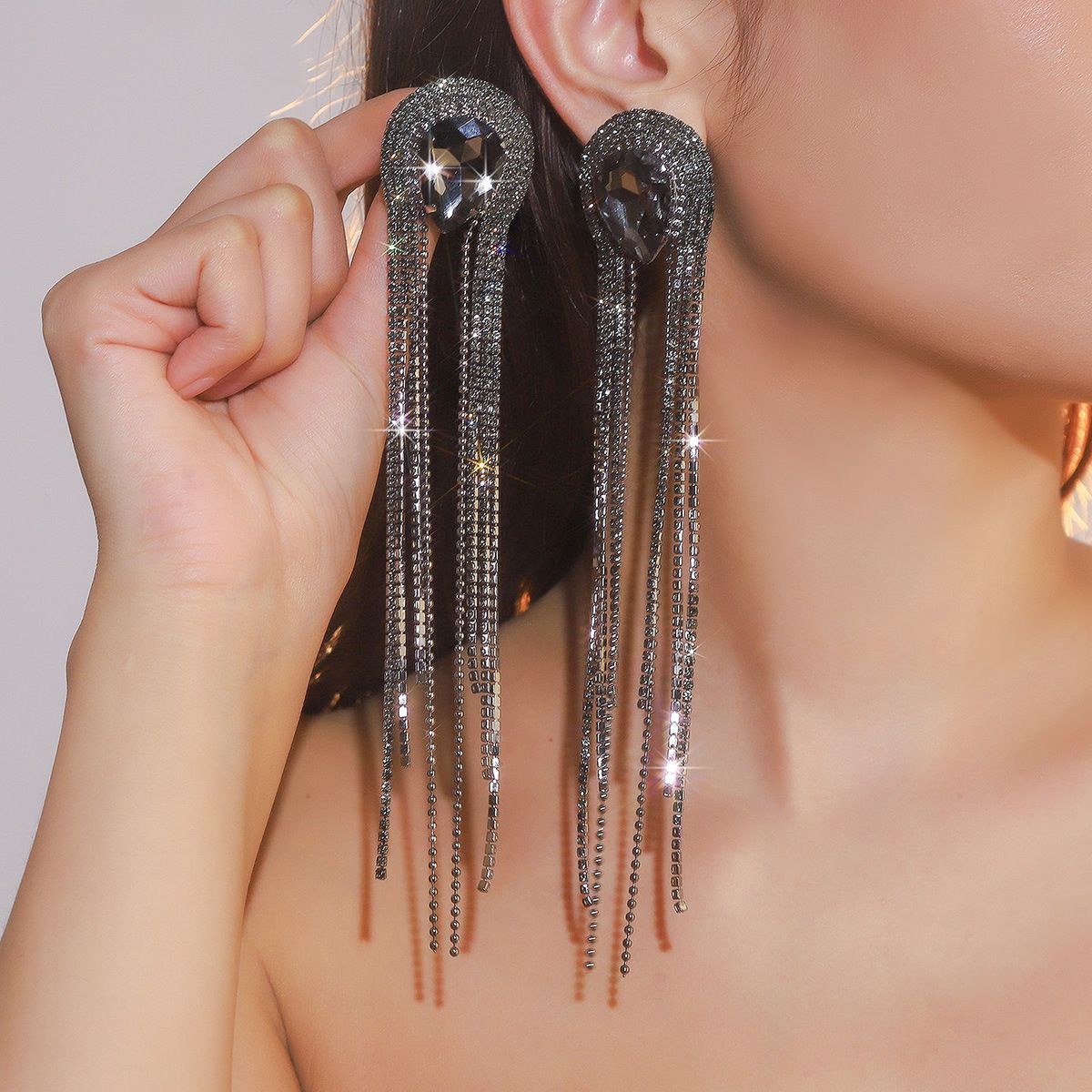 Fashion Earrings Full Diamond Long Tassel Crystal Earrings Women Exaggerated Dinner Dress Banquet Earrings