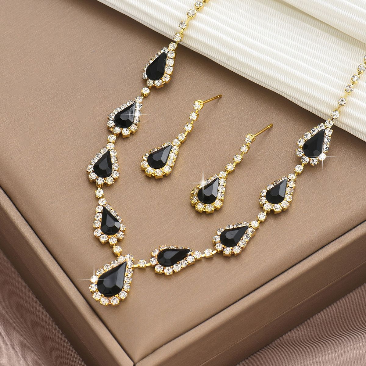 Hot Sale - Fashion Black Crystal Necklace Earrings Jewellery Set Amazon Full Diamond 2 Piece Set