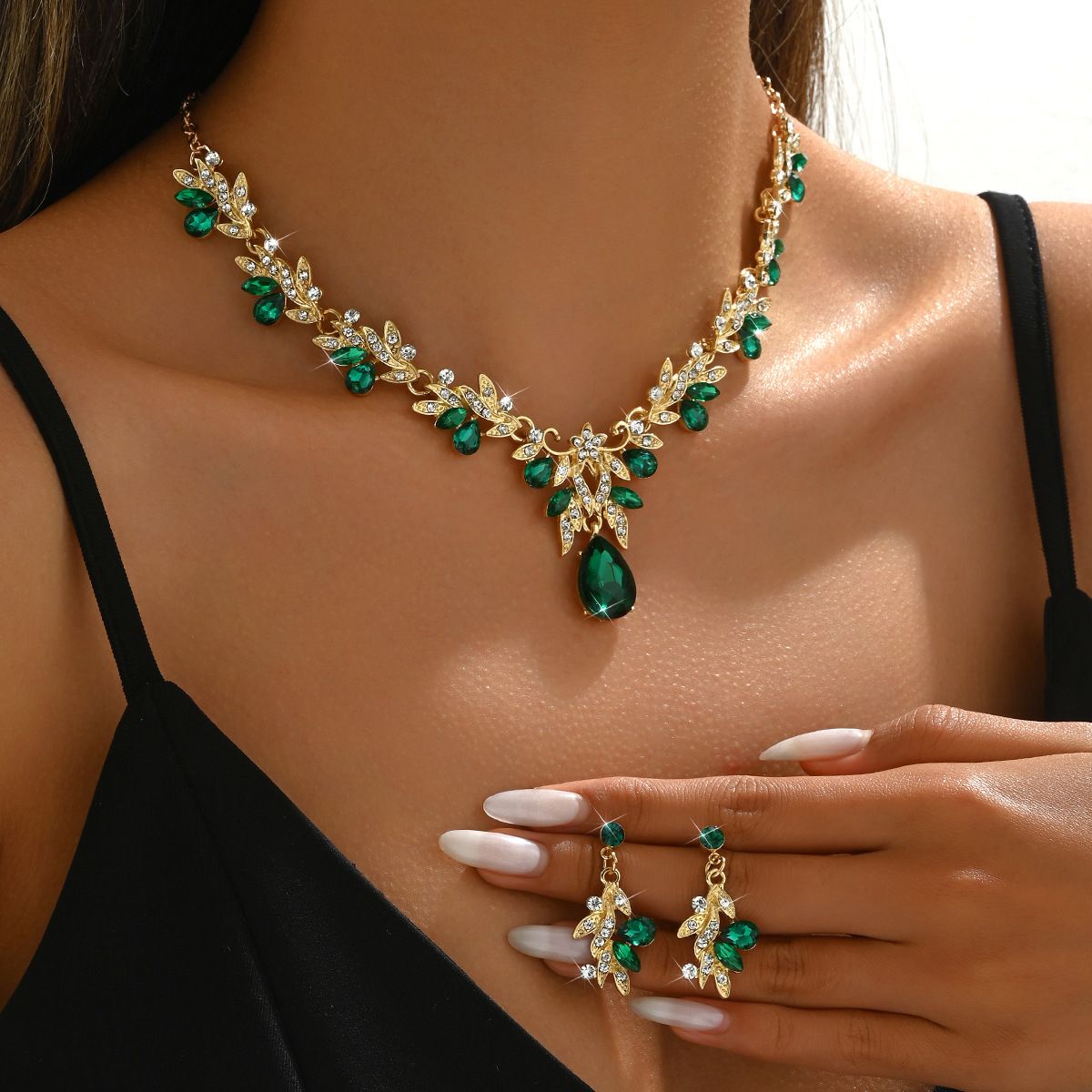 Hot Sell - Bridal Necklace Earrings Set Crystal Wedding Banquet Dress Jewellery