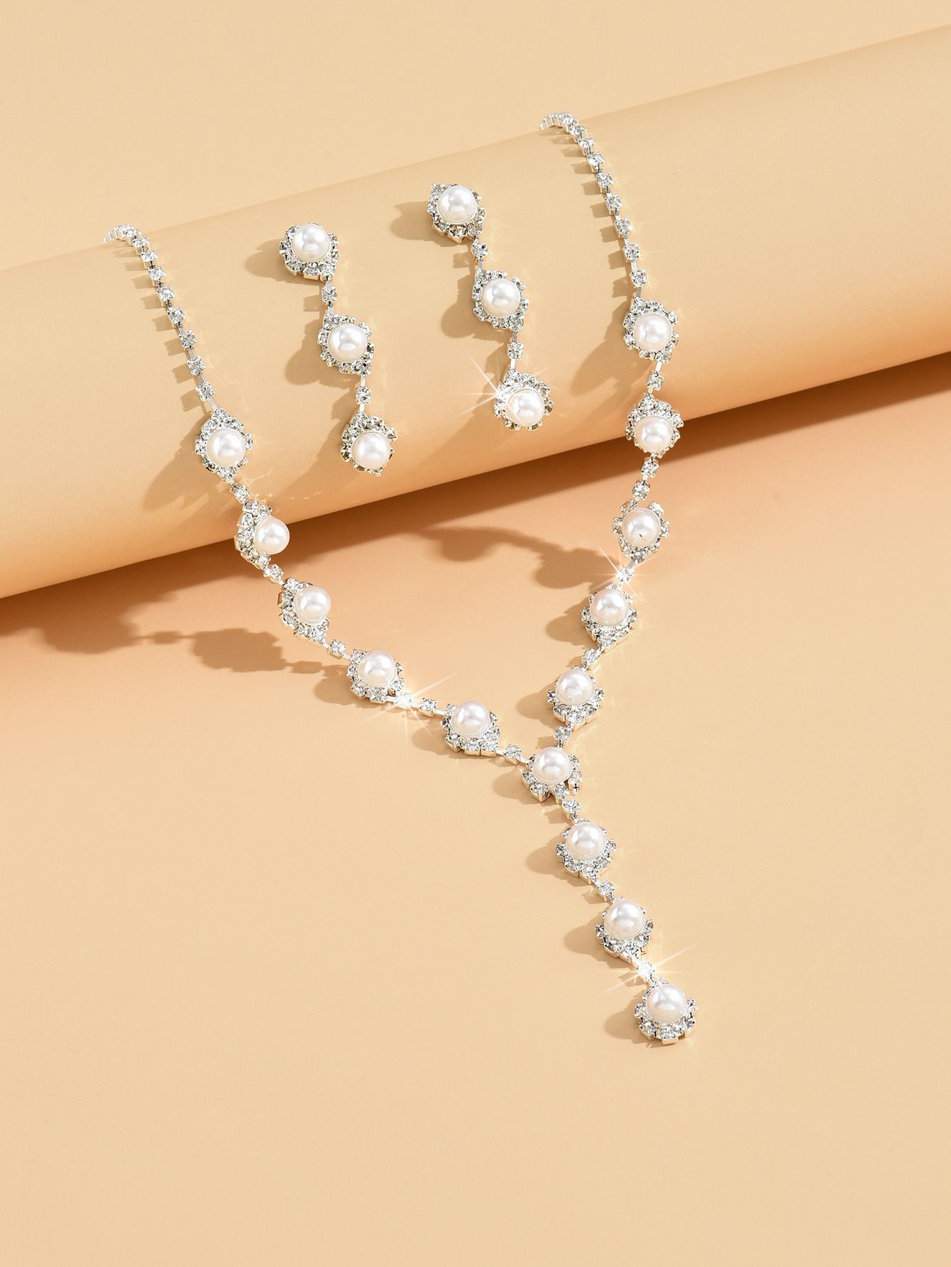 Simple and Fashionable Women's Necklace Pearl Set Rhinestone Bridal Jewelry Set