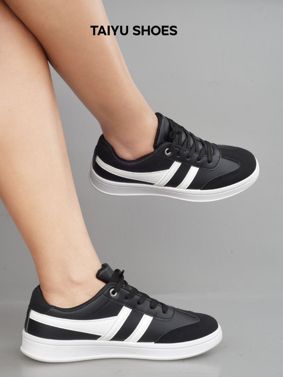 TAIYU SHOES black low-top sneaker