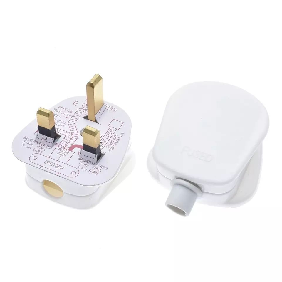 IEC-G to IEC-C Fused Power Adapter