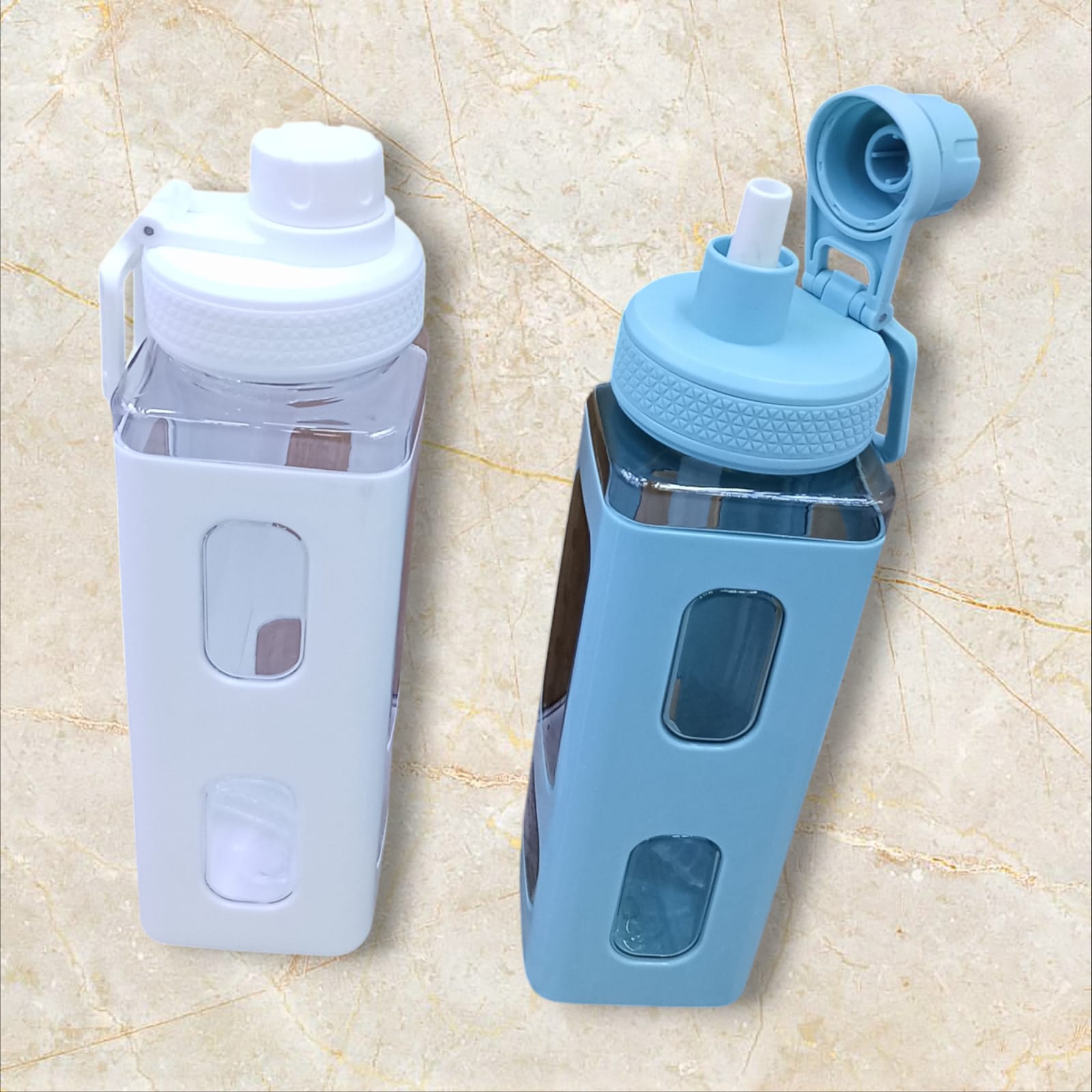 🌟 PREMIUM OFFER 🌟 - 2Pc Classy 700ml plastic water bottles At Affordable Price and of very high quality
