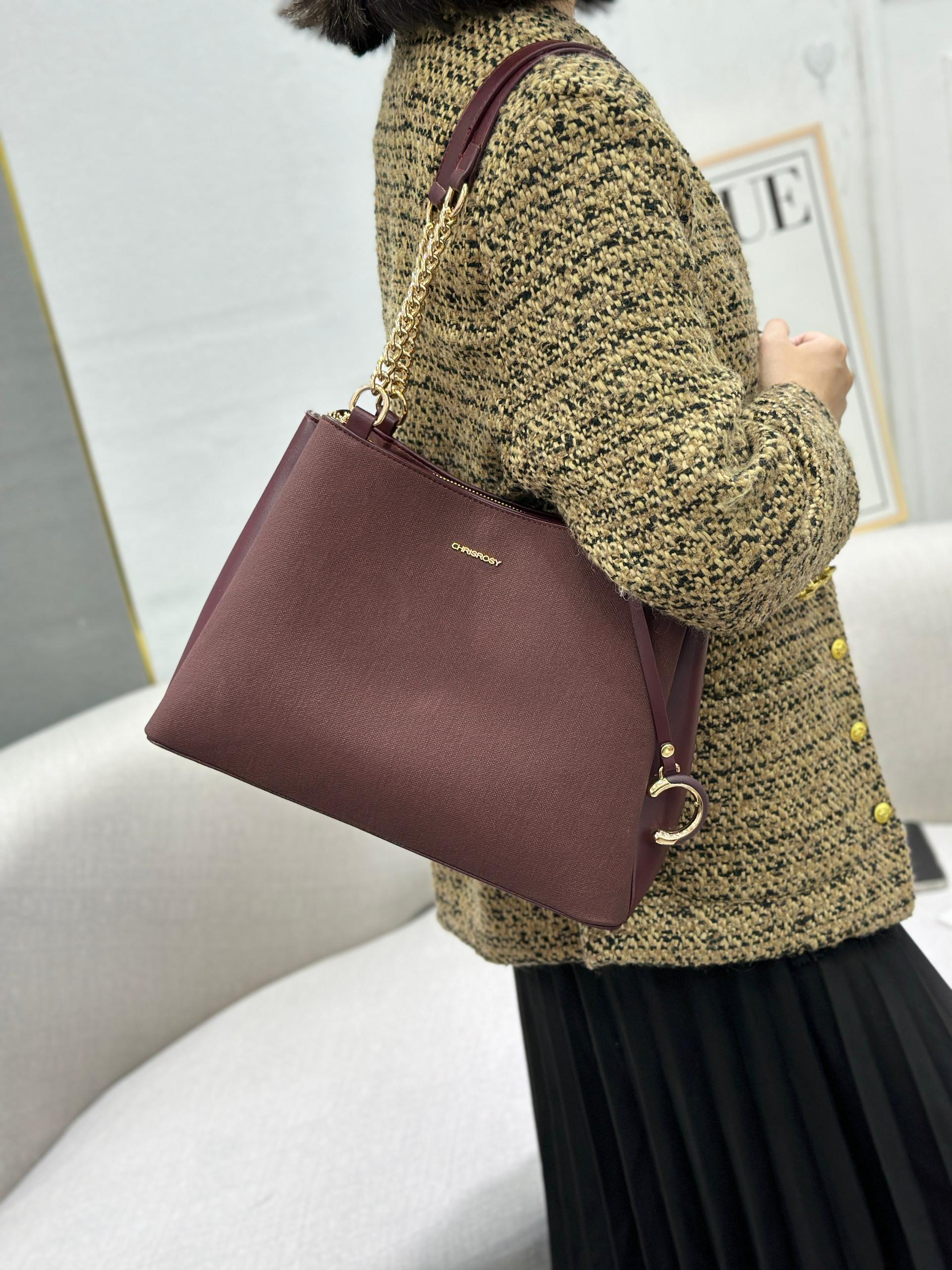 ⏰ TIME LIMITED OFFER ⏰ -  ]  2 in 1 Classy  High Quality  Luxurious Handbags At Affordable Price and of very high quality