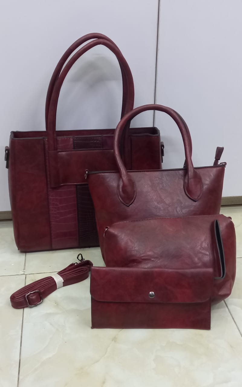 🔔 ALERT OFFER 🔔 ]  -  4 in 1 High  Quality  Luxurious Women  Handbags at Give away Price and of very high quality