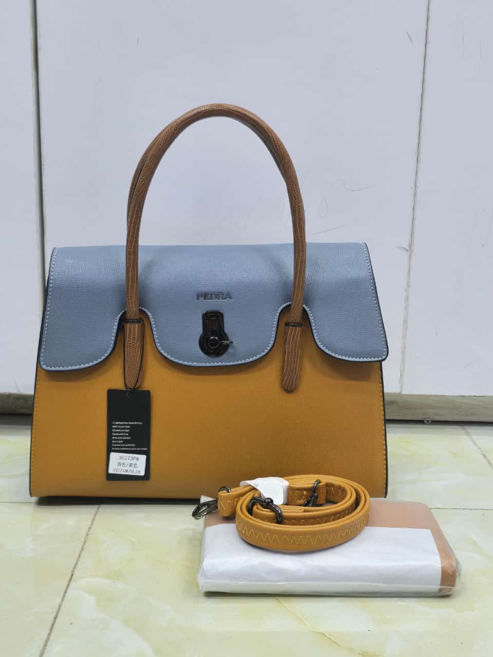 🎁 SURPRISE OFFER 🎁 - 1Pc Classy Large Size Women Handbag Lady Corduroy Shoulder Bag Ladies Handbags Sling Bags Hand Bags For  Ladies At Affordable Price