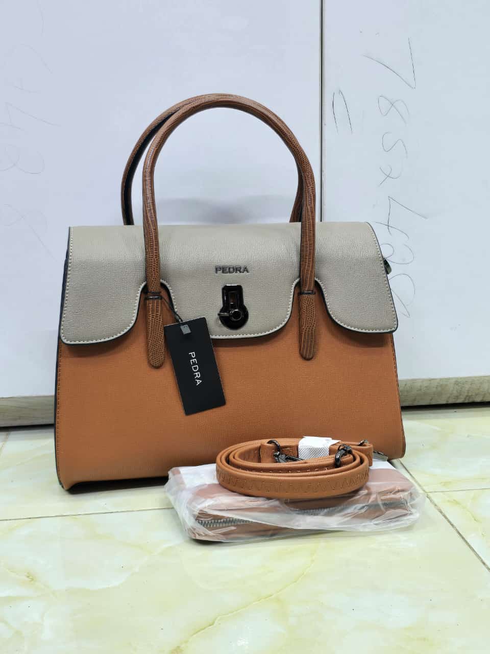 🎁 SURPRISE OFFER 🎁 - 1Pc Classy Large Size Women Handbag Lady Corduroy Shoulder Bag Ladies Handbags Sling Bags Hand Bags For  Ladies At Affordable Price