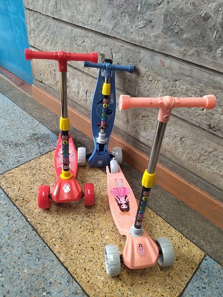 [🔥SPECIAL LIMITED OFFER🔥 🥑🌽ONLY AT KILIMALL !!! ] 1PC CLASSY HIGH QUALITY DURABLE KIDS SCOOTER AT AFFORDABLE PRICE ( 1-5YRS)