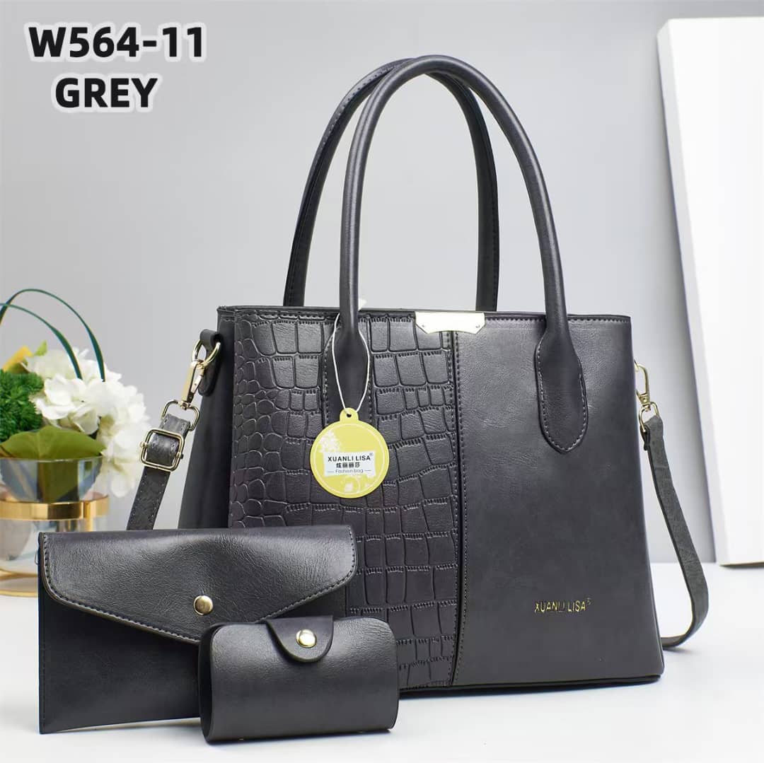 [ ❤EMBRACE THE LATEST TREND 🤩🤩✨ !!! ]  3 IN 1  Brand New High Quality Stylish and Luxurious Ladies Handbag at Affordable price .