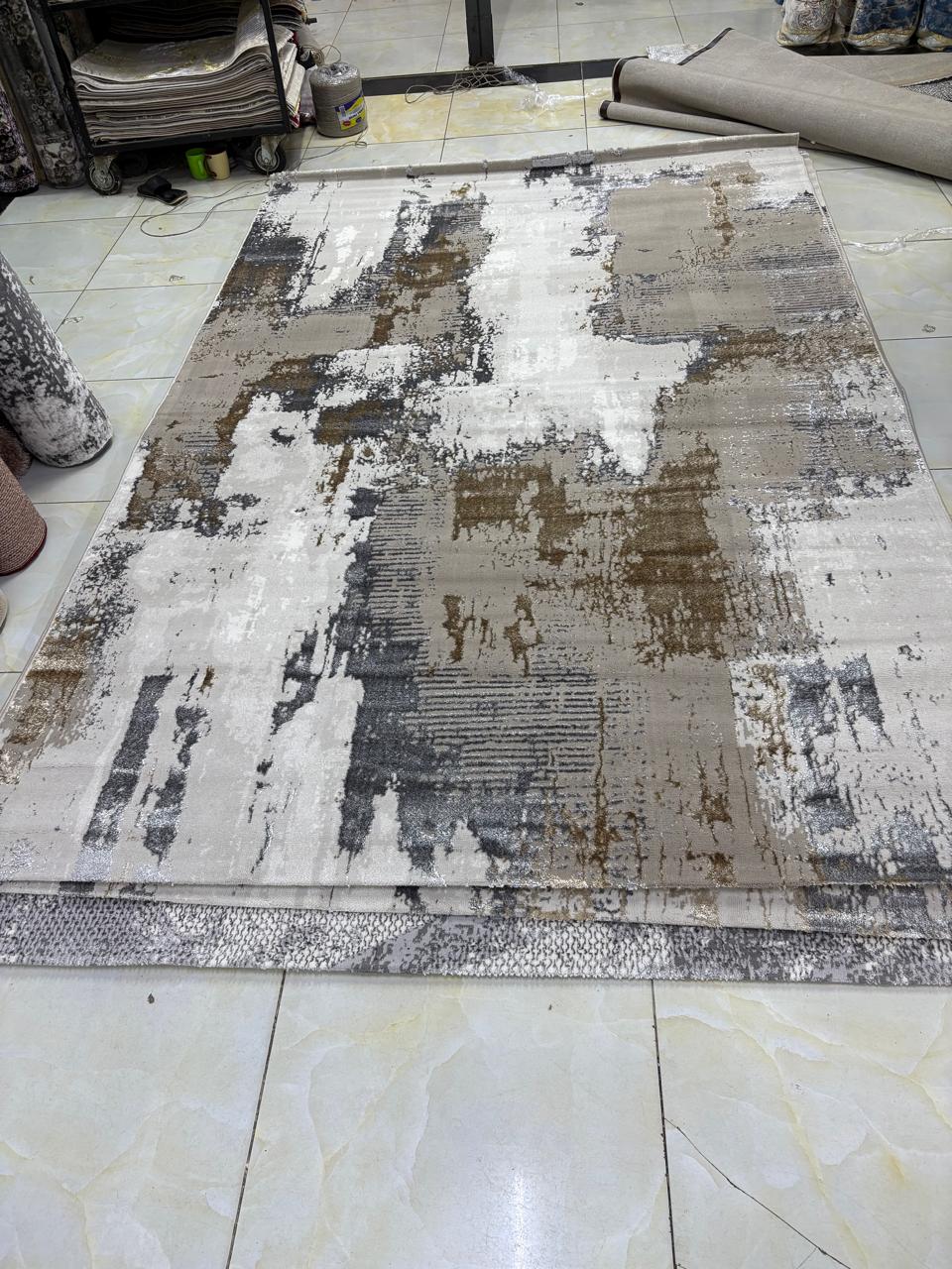 [🎁 SURPRISE OFFER 🎁 🤩🤩✨ !!! ]   1Pc Size 9X12 Classy Brand New High Quality Stylish and Luxurious Carpets .That Matches and Fits Perfectly With Your Home Decor ✨👌