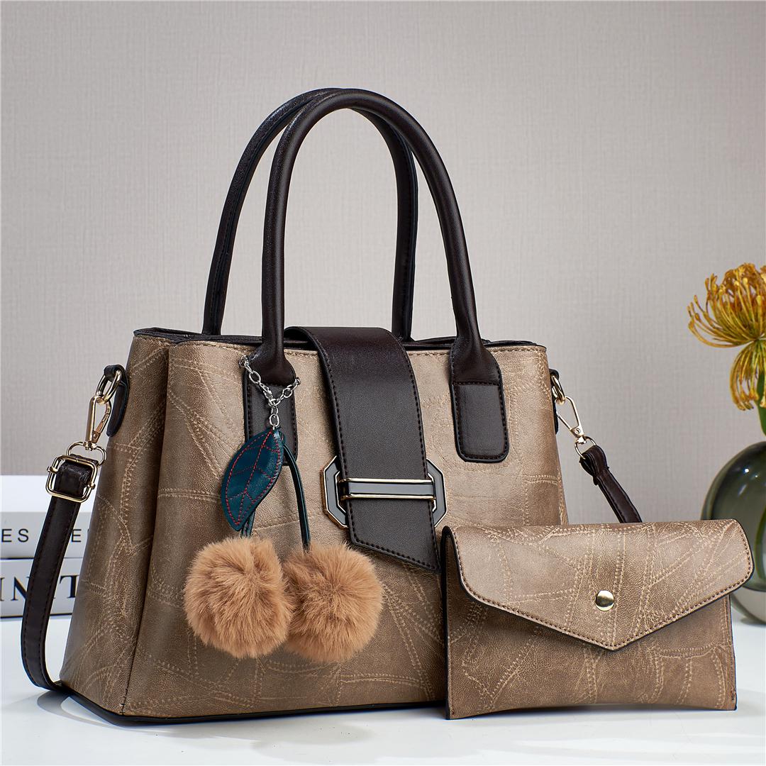 [ ❤EMBRACE THE LATEST TREND 🤩🤩✨ !!! ] 1Pc Brand New High Quality Stylish and Luxurious Comfortable Ladies Handbag ..Designed With Durability and Functionality ✔👌