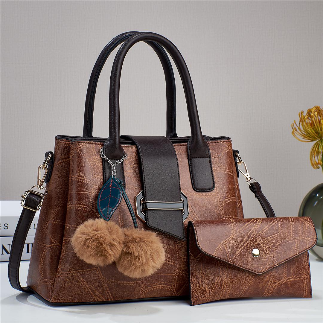 [ ❤EMBRACE THE LATEST TREND 🤩🤩✨ !!! ] 1Pc Brand New High Quality Stylish and Luxurious Comfortable Ladies Handbag ..Designed With Durability and Functionality ✔👌