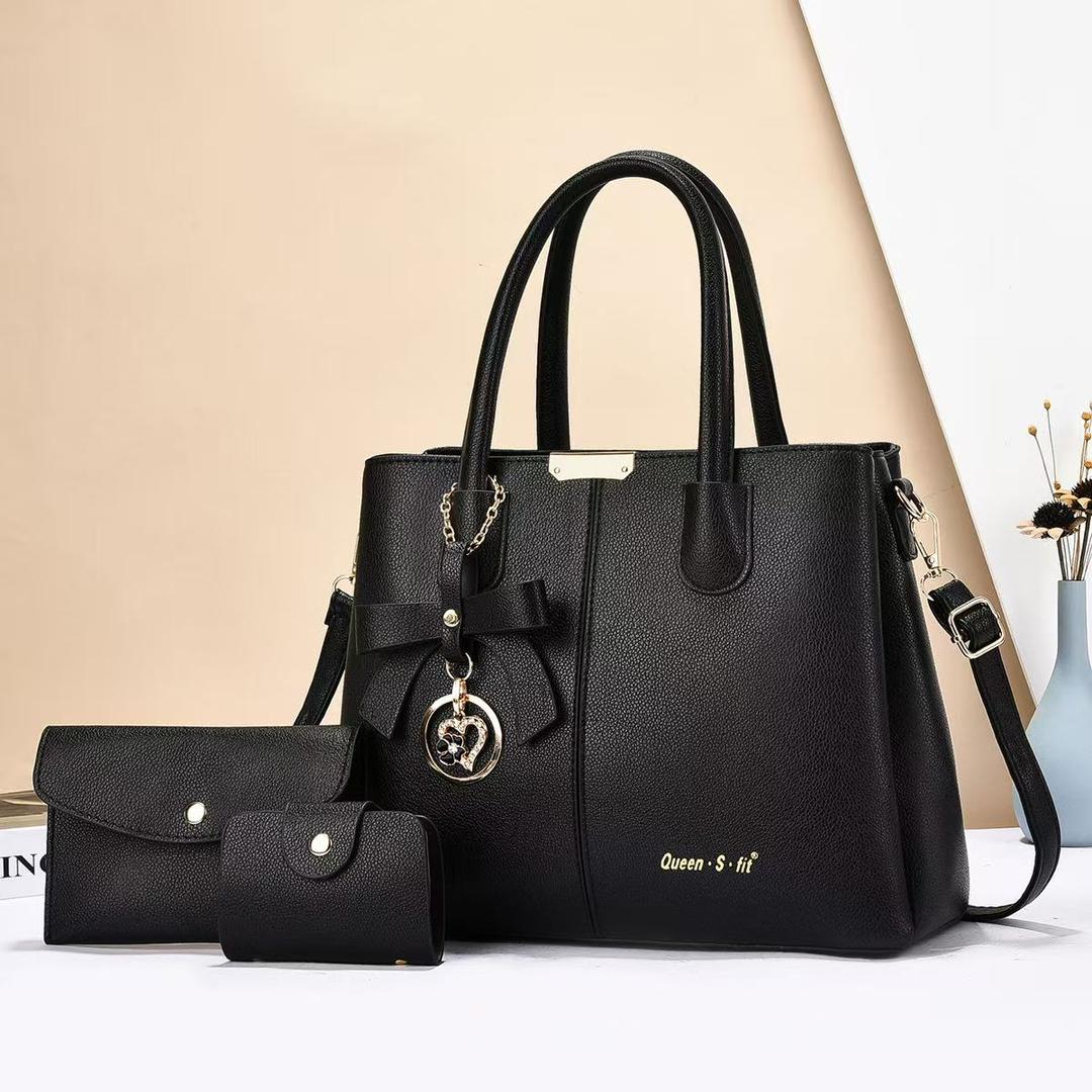 ⚡ FAST SELLING OFFER ⚡ - 3 in 1 Women’s Handbag Set, Stylish Shoulder Bag, Crossbody & Clutch, Spacious, Durable PU Leather