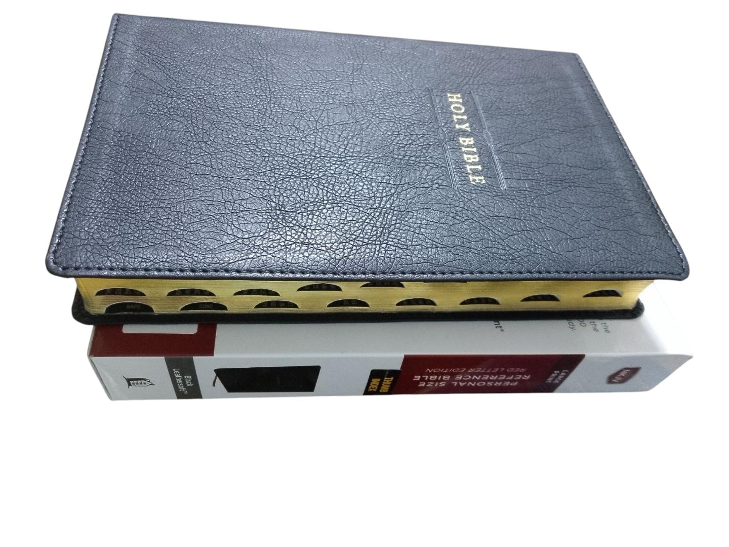 NKJV PERSONAL SIZE LARGE PRINT REFERENCE BIBLE, HOLY BIBLE, NEW KING JAMES VERSION BIBLE, LEATHER COVER BIBLE, THUMB INDEX BIBLE