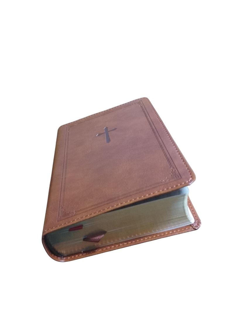 NKJV COMPACT REFERENCE BIBLE, HOLY BIBLE, NEW KING JAMES VERSION BIBLE, LEATHER COVER BIBLE, THUMB INDEX BIBLE