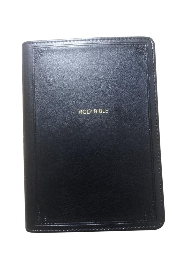 NKJV COMPACT REFERENCE BIBLE BLACK, HOLY BIBLE, NEW KING JAMES VERSION BIBLE, LEATHER COVER BIBLE, THUMB INDEX BIBLE