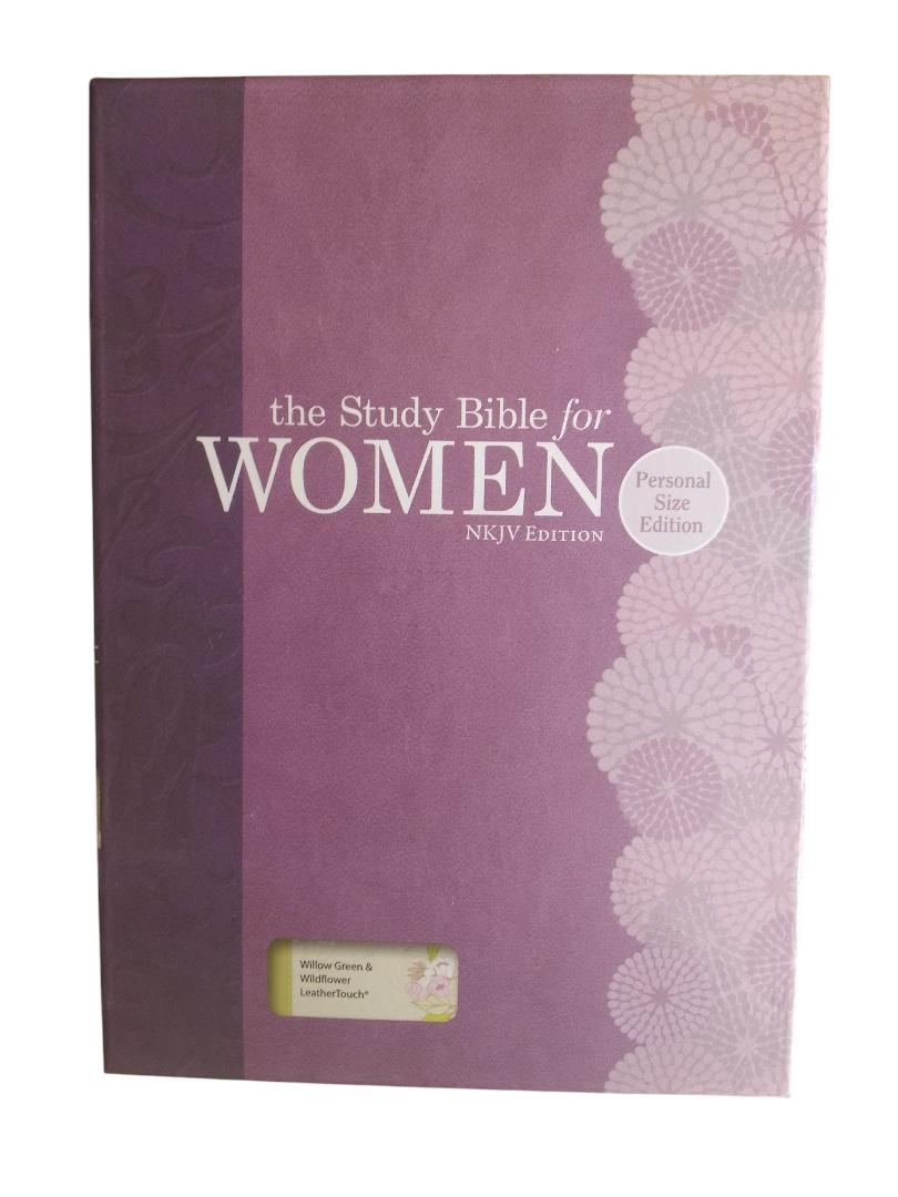NKJV STUDY BIBLE LEATHER COVER FOR WOMEN, HOLY BIBLE, NEW KING JAMES VERSION STUDY BIBLE